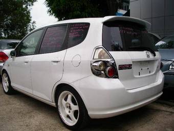 2003 Honda Fit Pictures