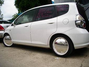 2003 Honda Fit Photos