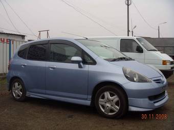 2003 Honda Fit Photos