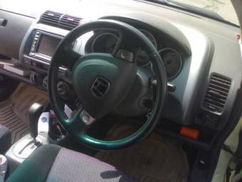 2003 Honda Fit Photos
