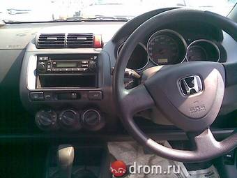 2003 Honda Fit Photos