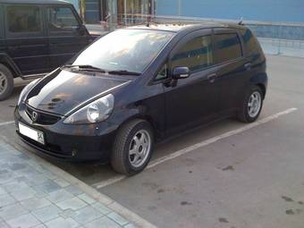 2003 Honda Fit Pictures