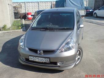 2003 Honda Fit Photos