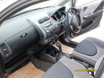 2003 Honda Fit Pictures