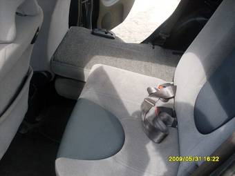 2003 Honda Fit Photos