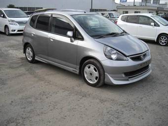 2003 Honda Fit Photos