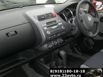 2003 Honda Fit Pictures