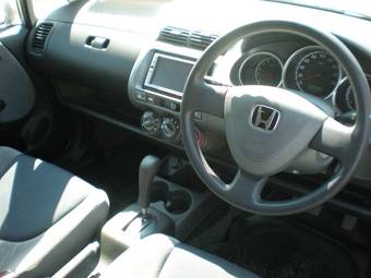 2003 Honda Fit Photos