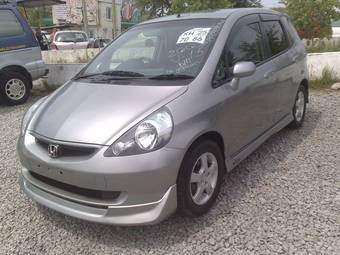 2003 Honda Fit Photos