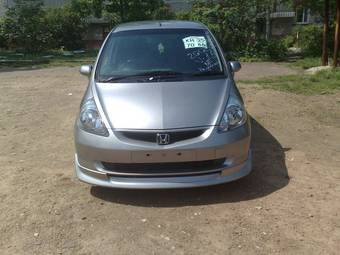 2003 Honda Fit Photos