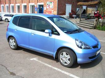 2003 Honda Fit Photos