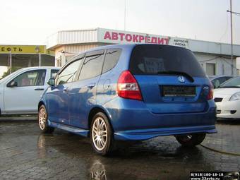 2003 Honda Fit Pictures