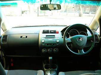 2003 Honda Fit Pictures