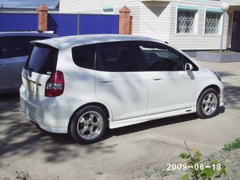 2003 Honda Fit Photos