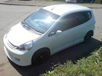 2003 Honda Fit Photos