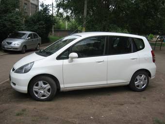 2003 Honda Fit Pictures