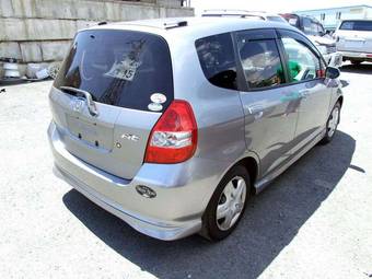 2003 Honda Fit Photos