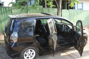 2003 Honda Fit Photos