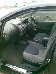 2003 Honda Fit Photos