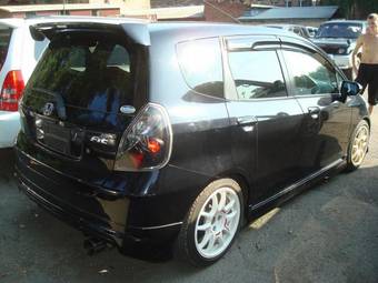2003 Honda Fit Pictures
