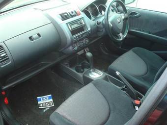 2003 Honda Fit Photos