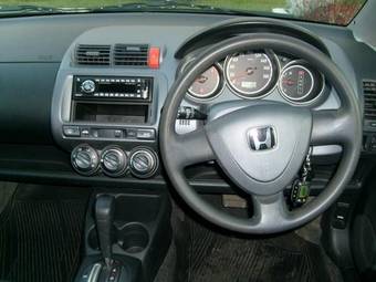 2003 Honda Fit Pictures