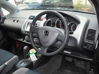 2003 Honda Fit Pictures