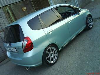 2003 Honda Fit Photos