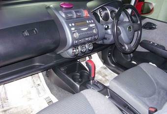 2003 Honda Fit Pictures