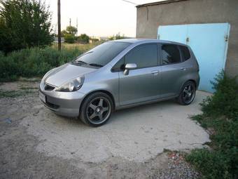 2003 Honda Fit Photos