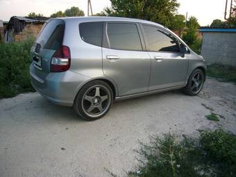 2003 Honda Fit Photos