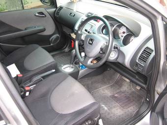 2003 Honda Fit Photos