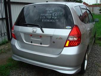 2003 Honda Fit Pictures
