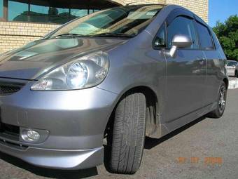 2003 Honda Fit Pictures