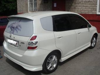 2003 Honda Fit Pictures