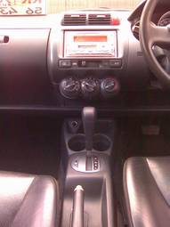 2003 Honda Fit Images