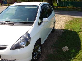2003 Honda Fit Photos
