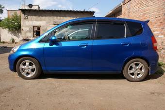 2003 Honda Fit Photos
