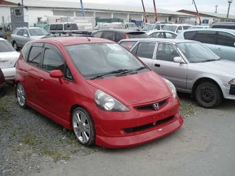 2003 Honda Fit Pictures