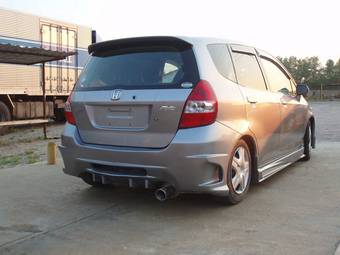 2003 Honda Fit Photos