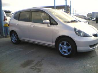 2003 Honda Fit Pictures