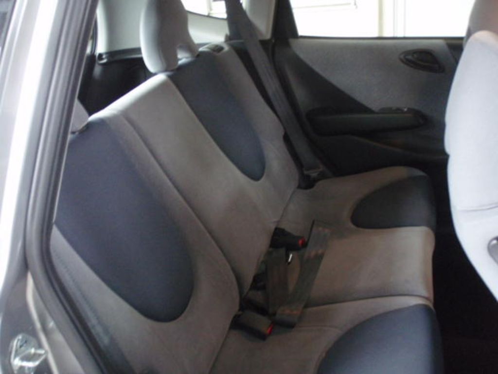 2004 Honda Fit
