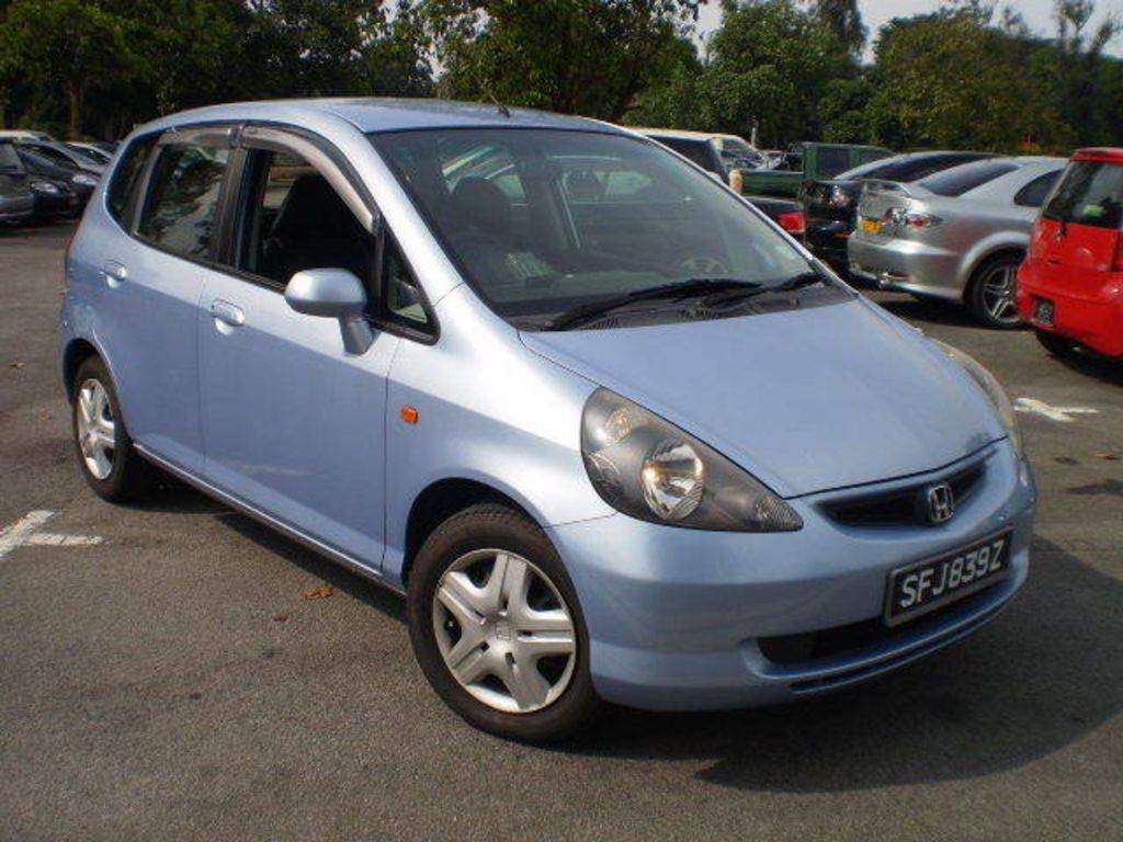 2004 Honda Fit