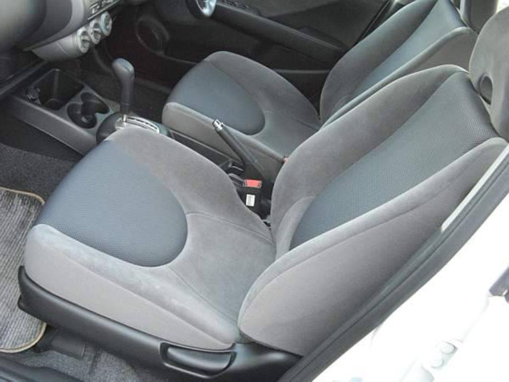 2004 Honda Fit