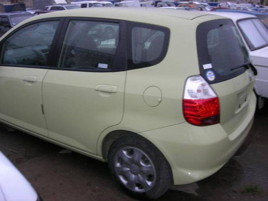 2004 Honda Fit