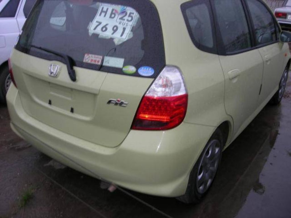 2004 Honda Fit
