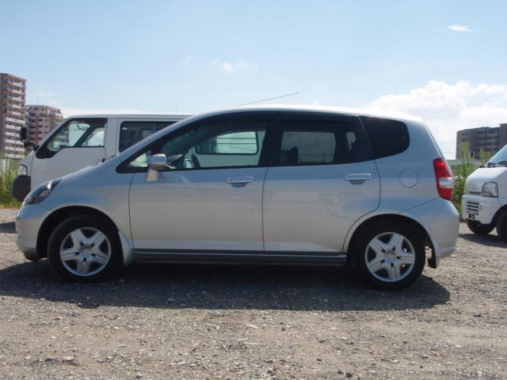 2004 Honda Fit