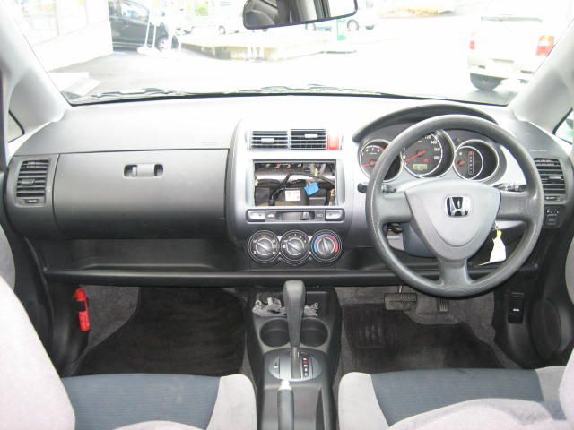 2004 Honda Fit