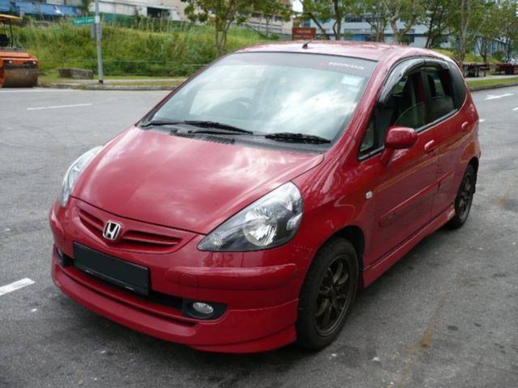 2004 Honda Fit