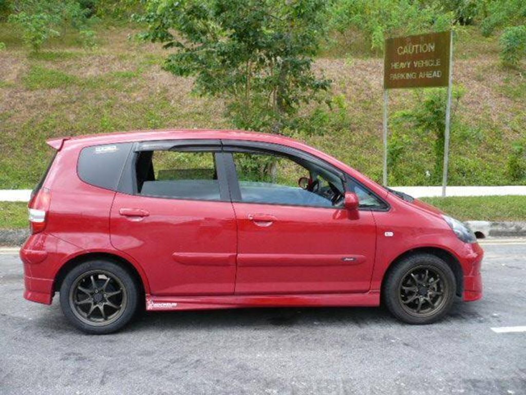 2004 Honda Fit